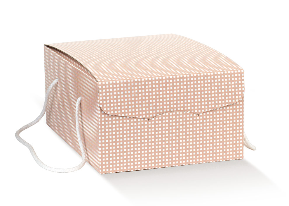 Closed box w/cords